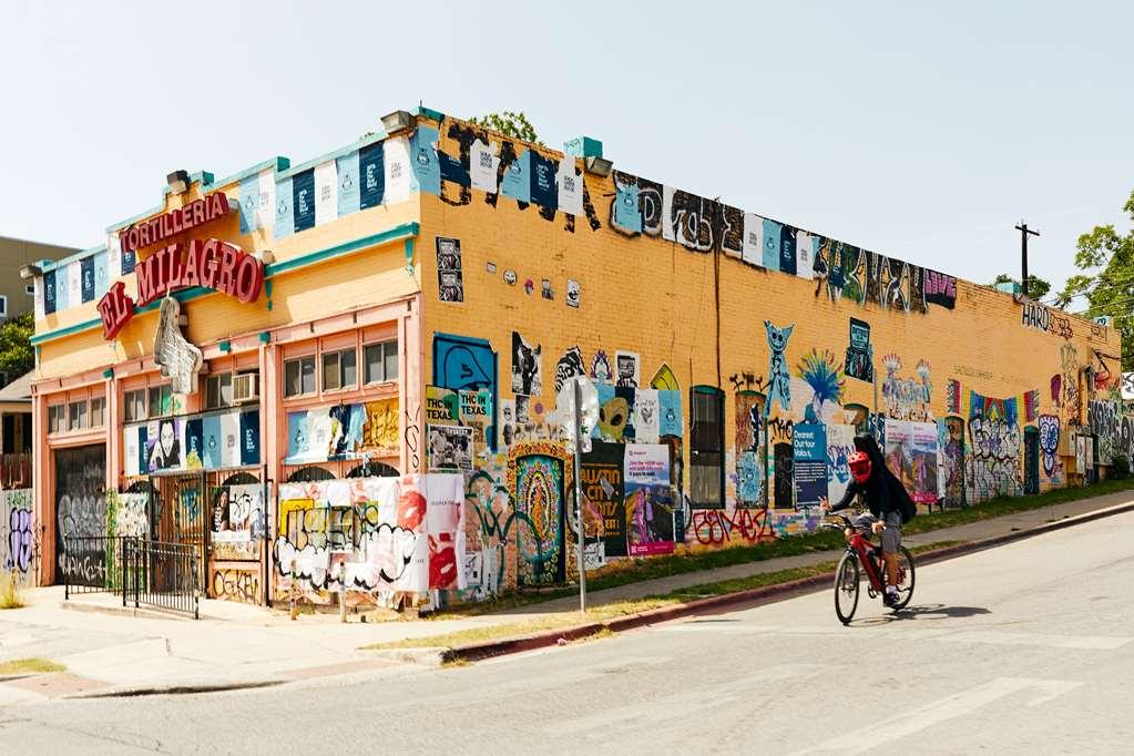 Sentral East Austin At 1614 E. Sixth Hotel Restaurant photo