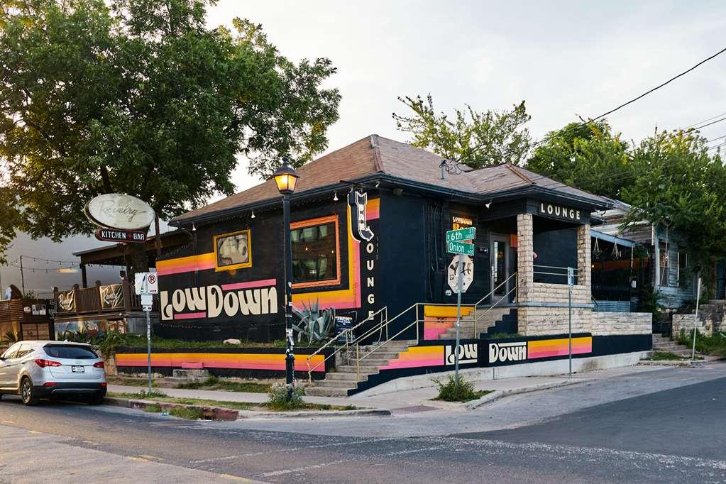 Sentral East Austin At 1614 E. Sixth Hotel Restaurant photo